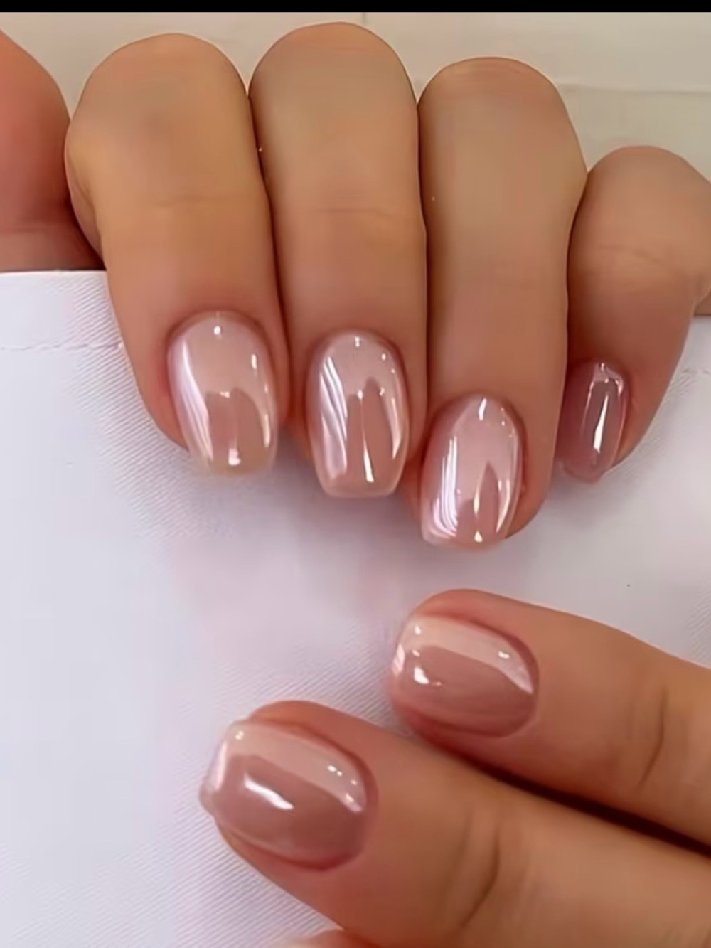 24 Piece Blush Chrome Short, Square Press-On Nails